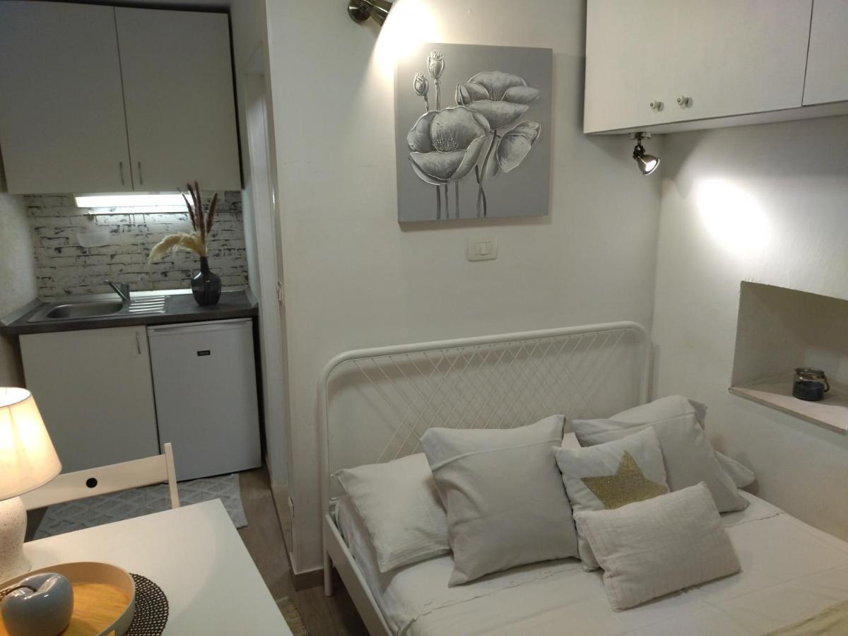 Apartman Tiny In Center Stone House