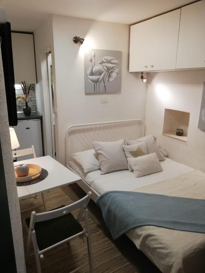 Apartman Tiny In Center Stone House